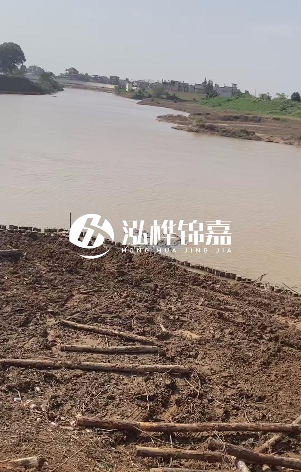 打松木樁施工用什么機械最好-松木樁施工技術(shù)要求？